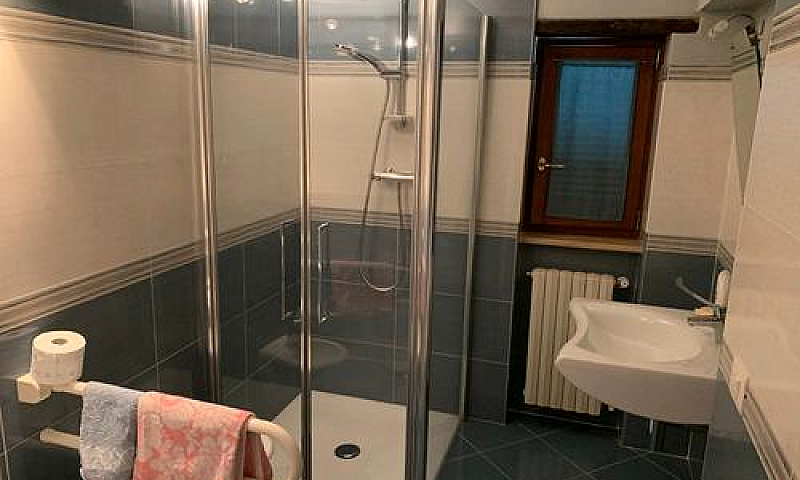 Porzione Di Casa Con...