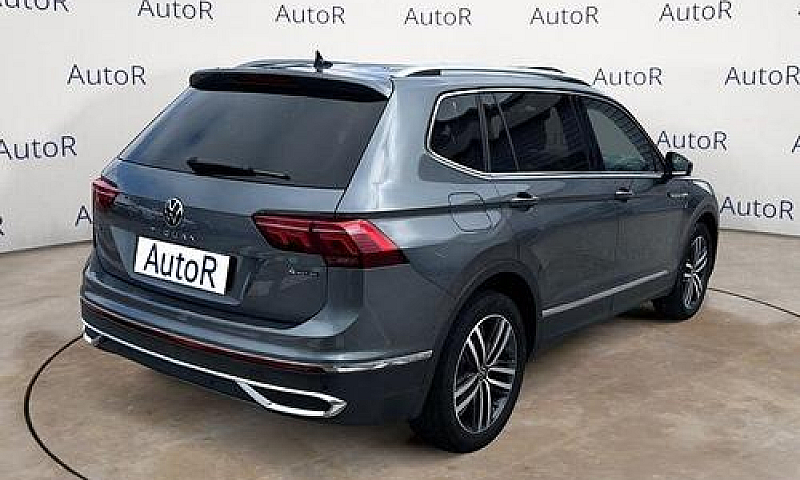 Volkswagen Tiguan Al...