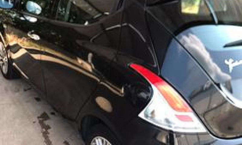 Lancia Ypslon 1.3 Mu...
