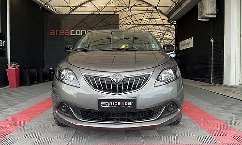 Lancia Ypsilon 1.0 F...