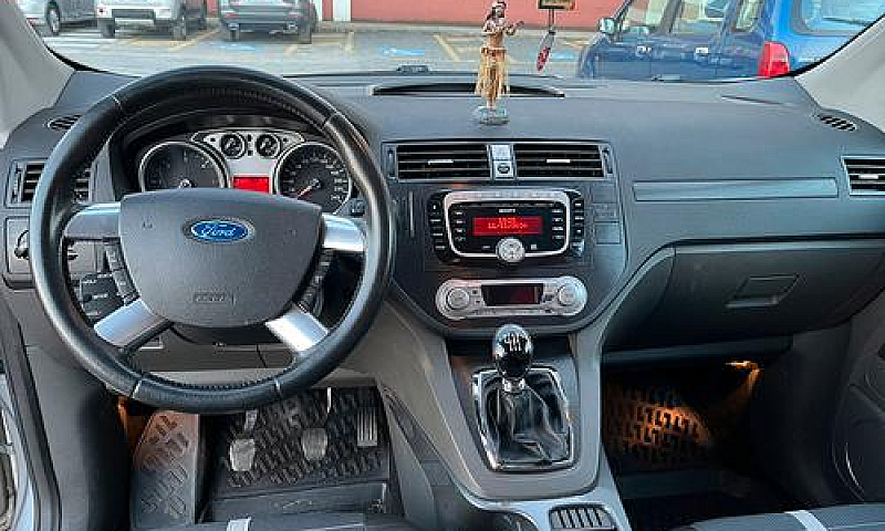 Ford Kuga...