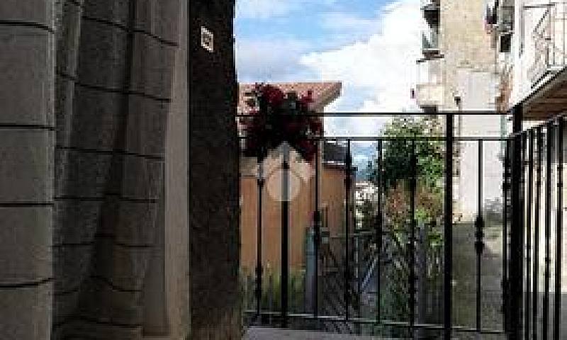 3 Locali A San Vito ...