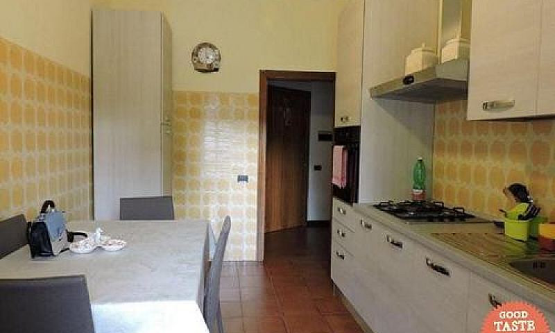 Appartamento Via Maz...