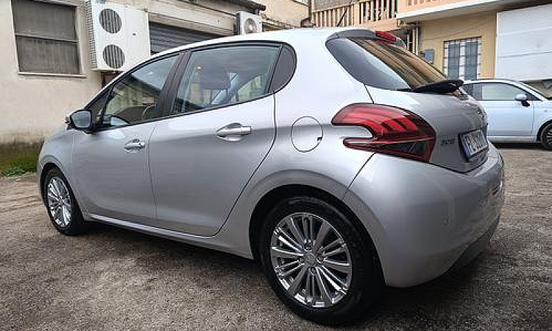 Peugeot 208 Active B...