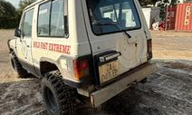 Mitsubishi Pajero...