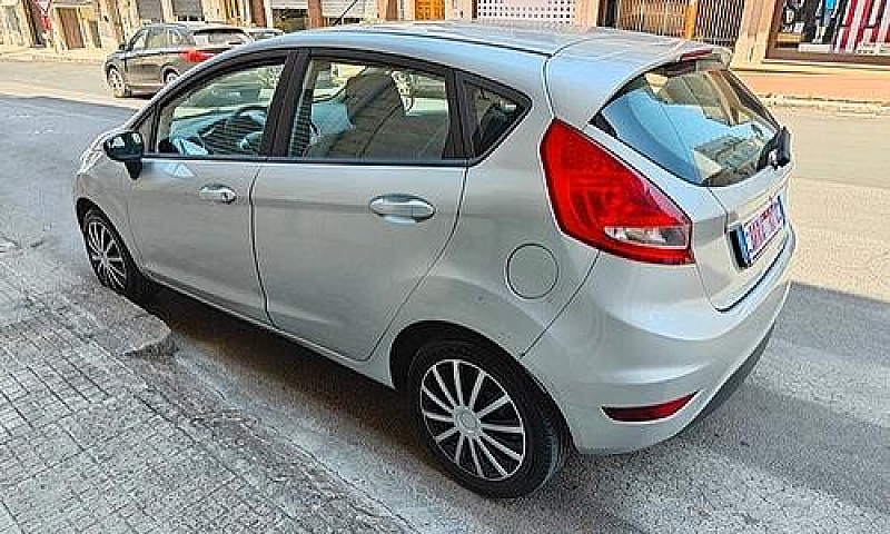 Ford Fiesta 1.4 Tdci...