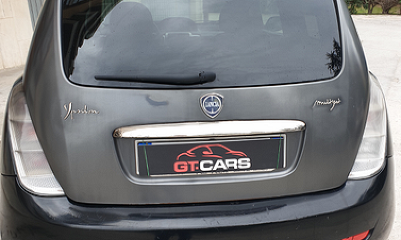 Lancia Ypsilon 1.3 M...