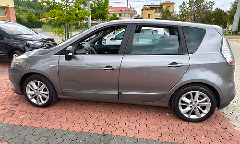Renault Scenic Xmod ...
