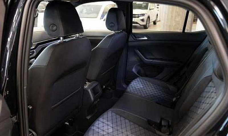 Volkswagen T-Cross 1...