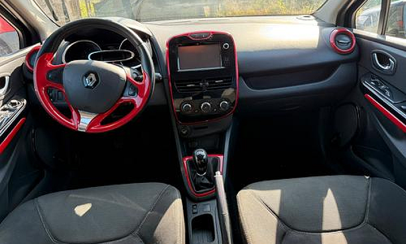 Renault Clio 1.5Tdci...
