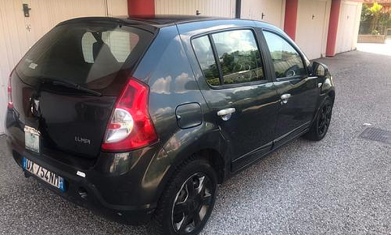 Dacia Sandero 1.4 8V...