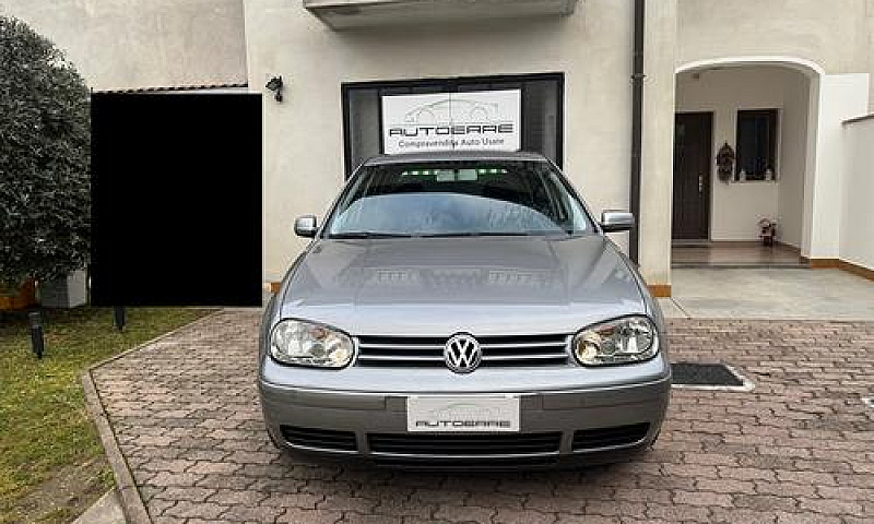 Volkswagen Golf 1.6 ...