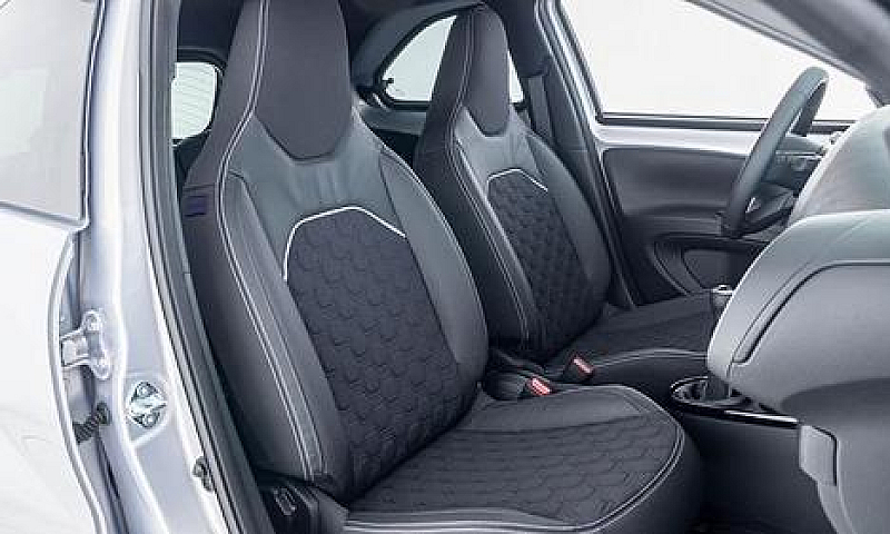 Toyota Aygo X 1.0 Vv...