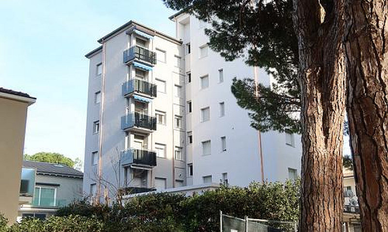 Appartamento A Milan...