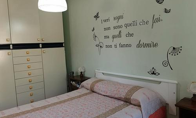 Comodo Bilocale Balc...