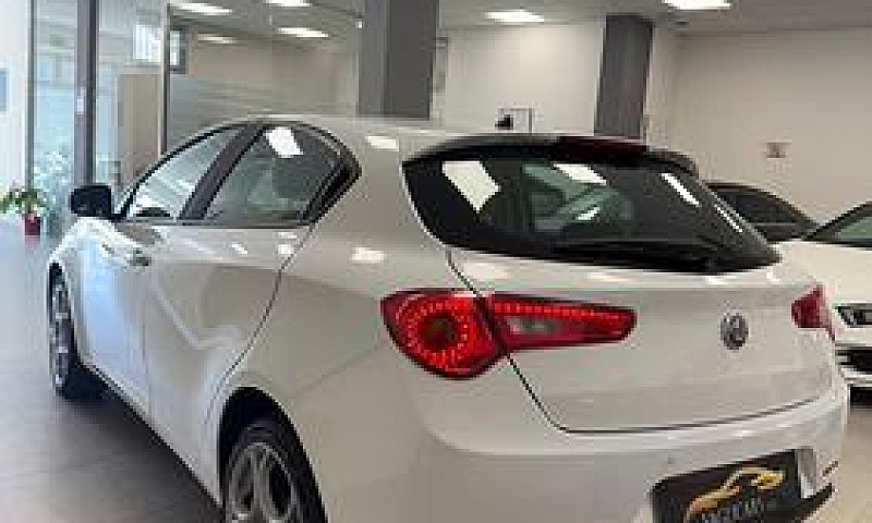 Alfa Romeo Giulietta...