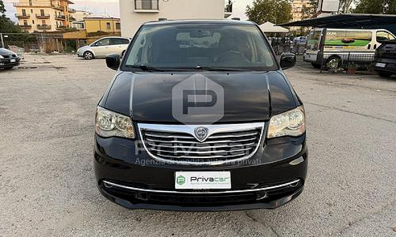 Lancia Voyager 2.8 T...
