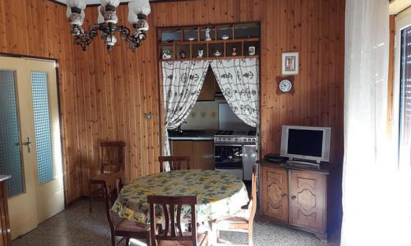 Trilocale, Ristruttu...