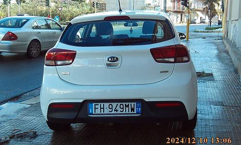 Kia Rio 1.4 Crdi 5 P...