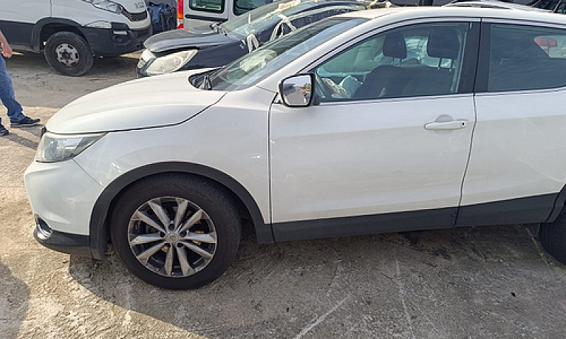 Nissan Qashqai Incid...