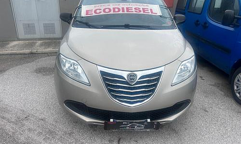 Lancia Ypsilon Serie...