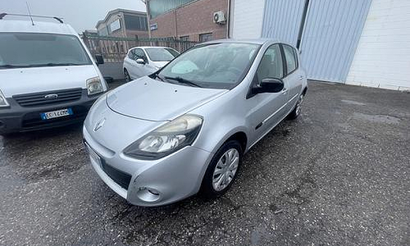 Renault Clio 1.2 16V...