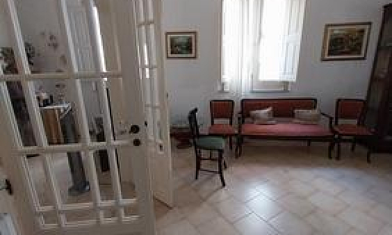 Casa Indipendente Su...