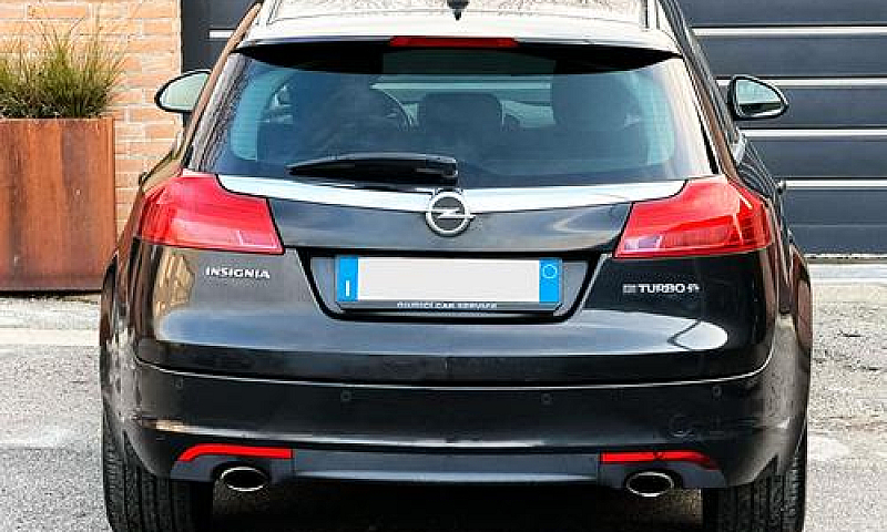 Opel Insignia 2.0Cdt...