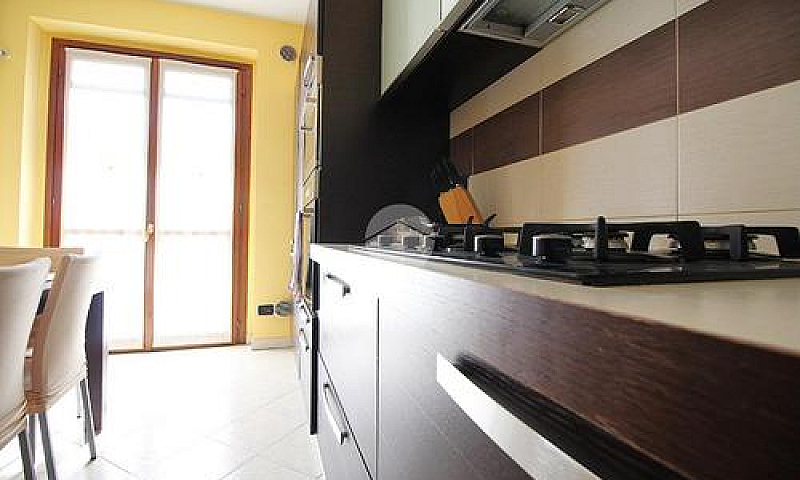 4 Locali A Brandizzo...