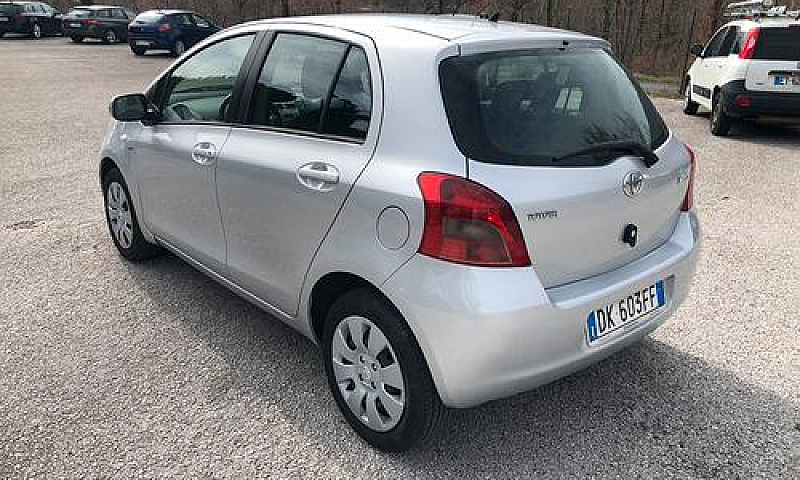Toyota Yaris 1.4 Die...