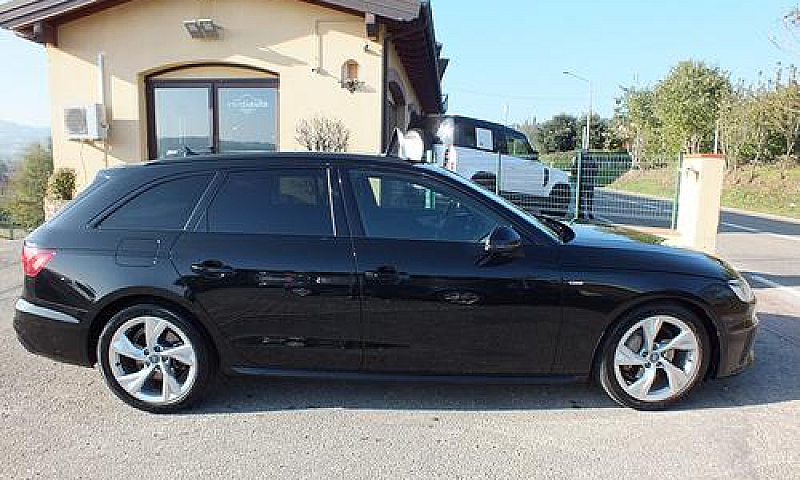 Audi A4 Avant- 40 Td...