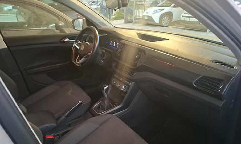 Volkswagen T-Cross 1...