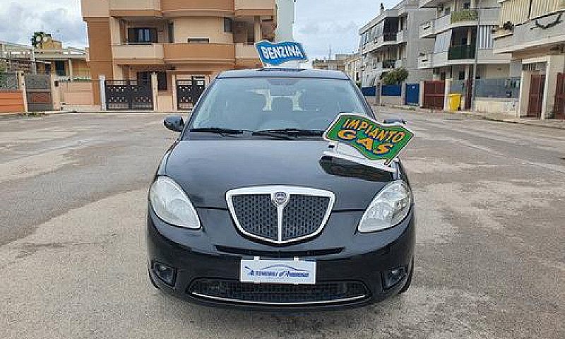 Lancia Ypsilon 1.2 B...