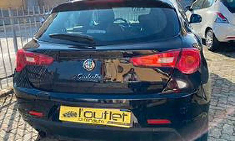 Alfa Romeo Giulietta...