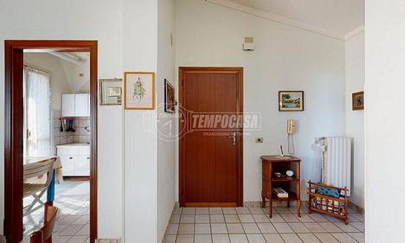 0Gg120 - Trilocale C...