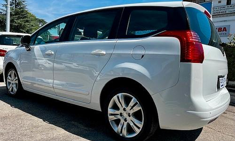 Peugeot 5008 1.6 Blu...