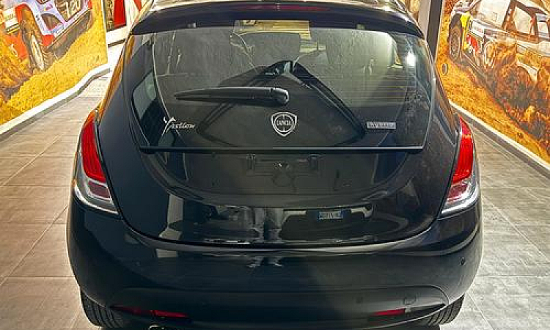 Lancia Ypsilon 1.0 F...