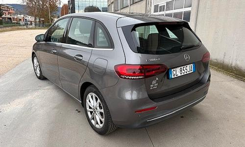 Mercedes-Benz B 180 ...