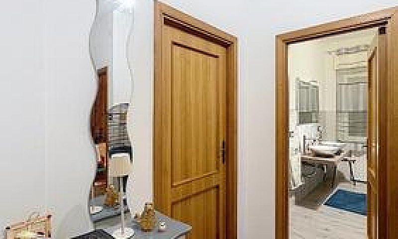 Casa Bi-Familiare Co...