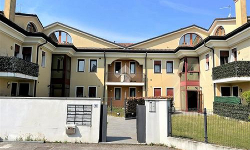 4 Locali A Cittadell...