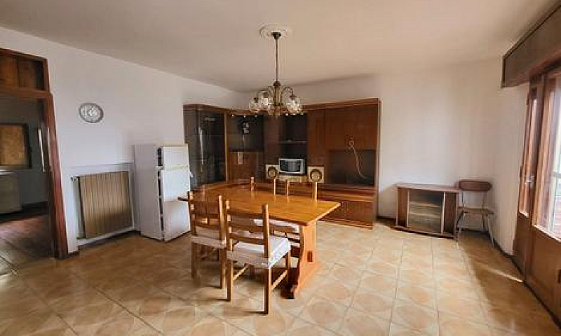 Casa Indipendente...
