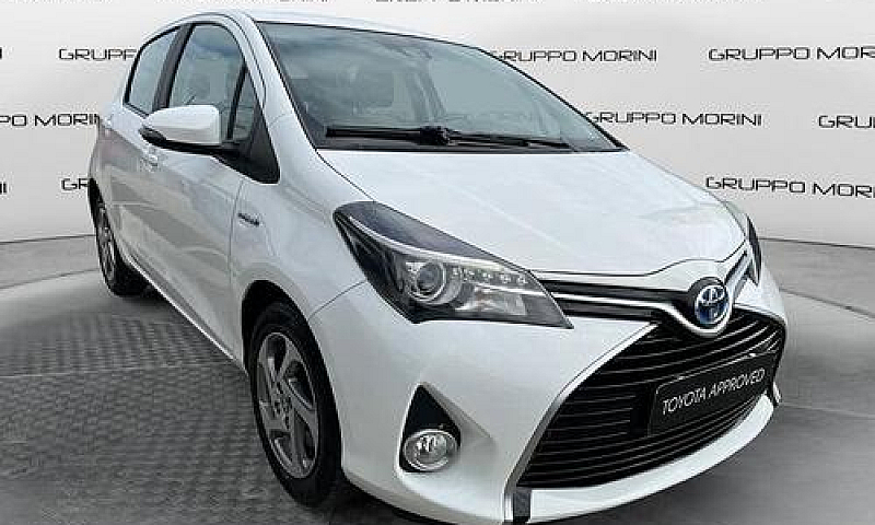 Toyota Yaris 1.5 Hyb...