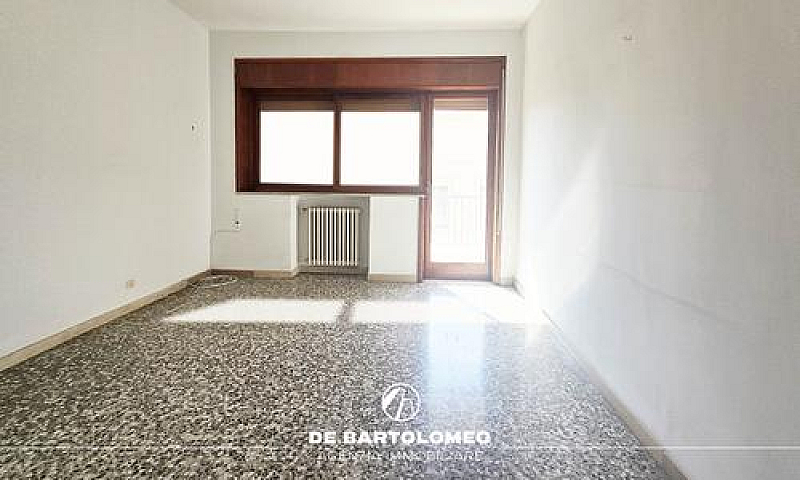 Appartamento Via Obe...