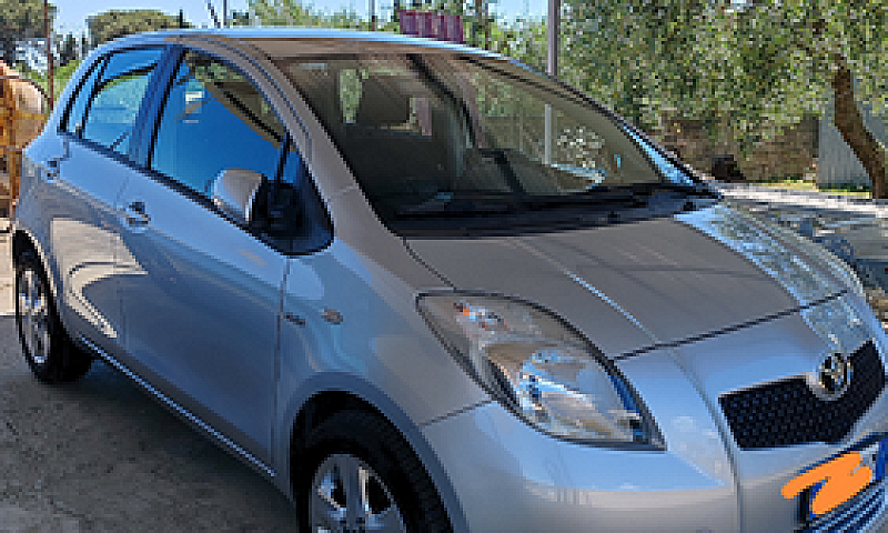 Yaris 1.4 D4D Navy...