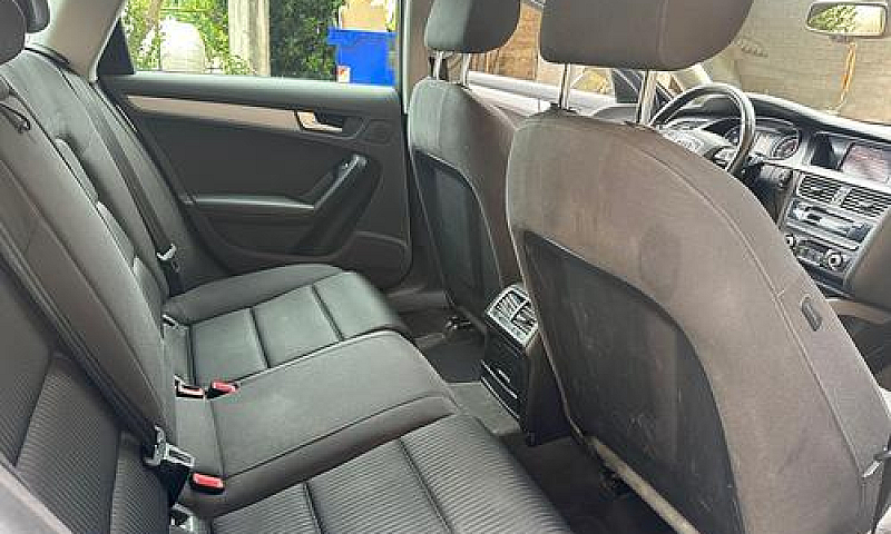 Audi A4 2.0 143Cv...