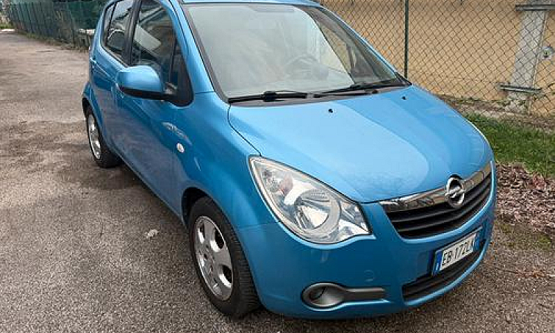 Opel Agila...