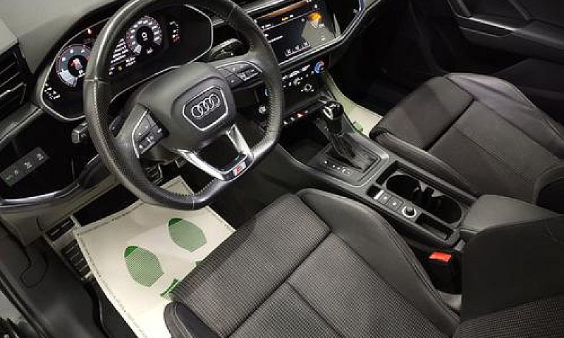 Audi Q3 35Tdi S-Line...