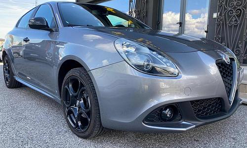 Alfa Romeo Giulietta...