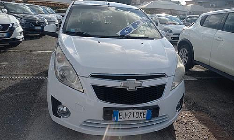 Chevrolet Spark Plus...