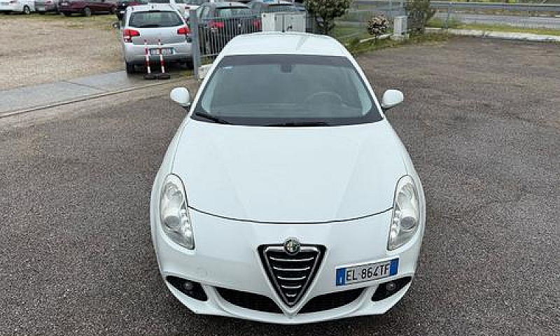 Alfa Romeo Giulietta...